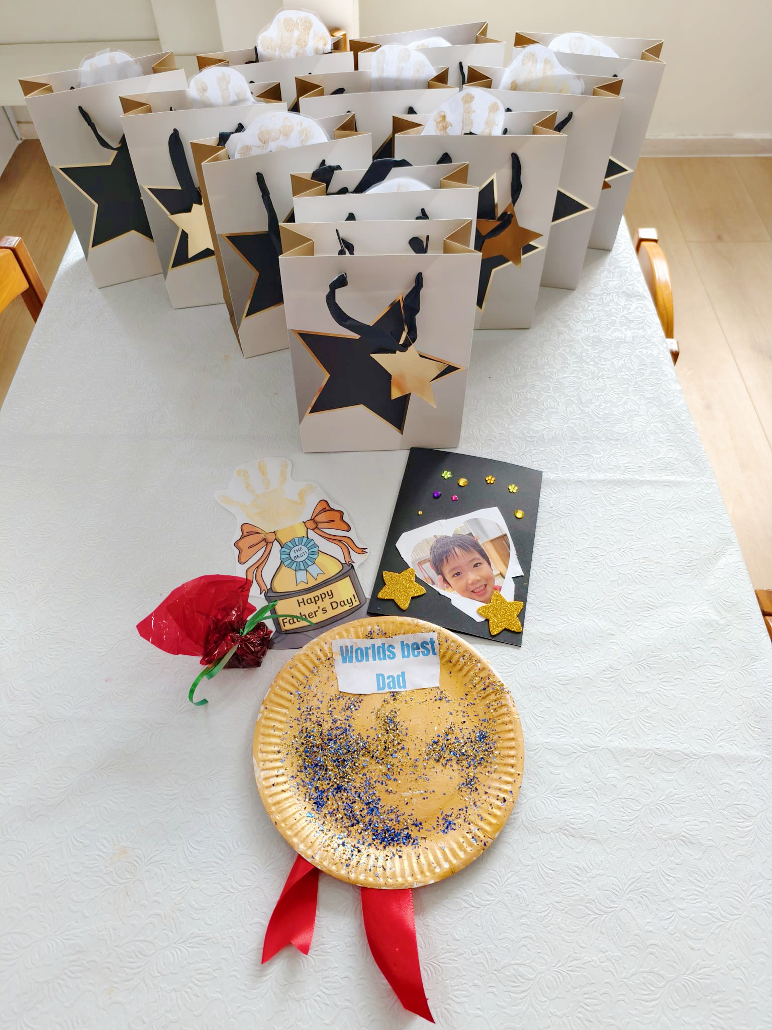 {"ARInfo":{"IsUseAR":false},"Version":"1.0.0","MakeupInfo":{"IsUseMakeup":false},"FaceliftInfo":{"IsChangeEyeLift":false,"IsChangeFacelift":false,"IsChangePostureLift":false,"IsChangeNose":false,"IsChangeFaceChin":false,"IsChangeMouth":false,"IsChangeThinFace":false},"BeautyInfo":{"SwitchMedicatedAcne":false,"IsAIBeauty":false,"IsBrightEyes":false,"IsSharpen":false,"IsOldBeauty":false,"IsReduceBlackEyes":false},"HandlerInfo":{"AppName":2},"FilterInfo":{"IsUseFilter":false}}